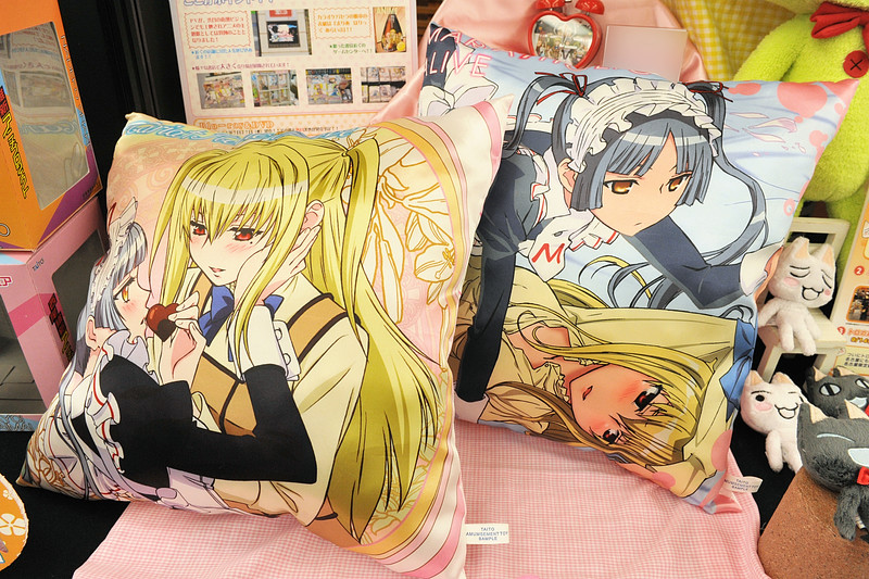 Illustration for article titled Win Prizes Like These at Japanese Arcades